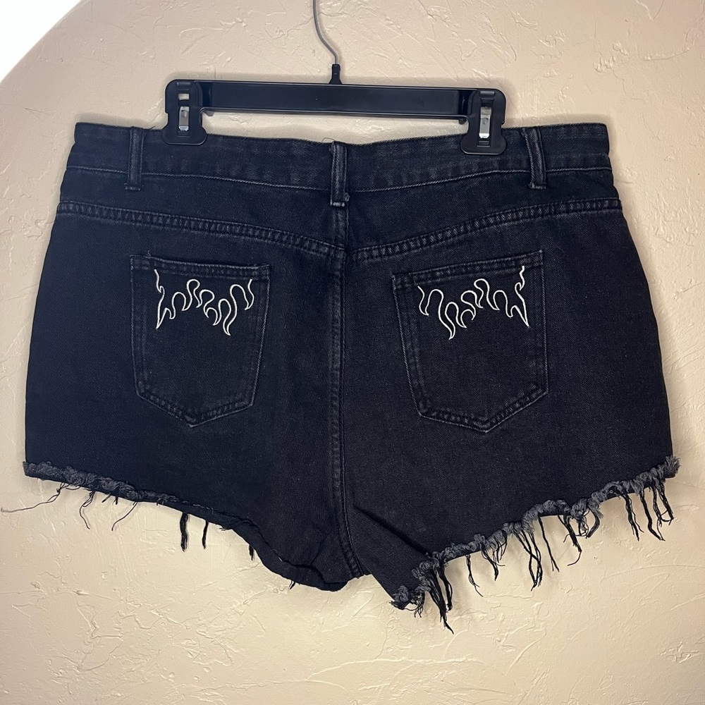 Shein - Picture 2 of 2
